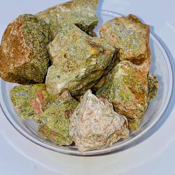 Unakite Crystal - Picture 1 of 3